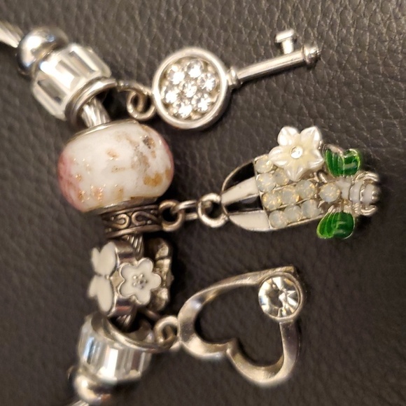 Adjustable Charm Bracelet - Picture 3 of 4
